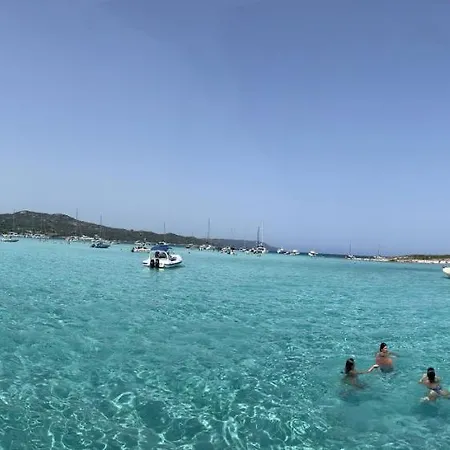 Dahu 3 2 Bagni Sulla Cala Del Faro Porto Cervo