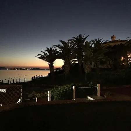 Aparthotel Dahu 3 2 Bagni Sulla Cala Del Faro Porto Cervo