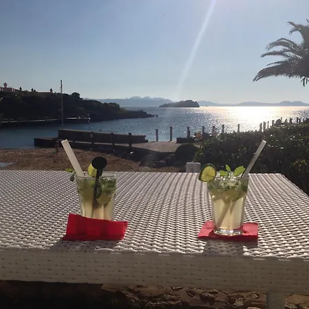 Dahu 3 2 Bagni Sulla Cala Del Faro Aparthotel