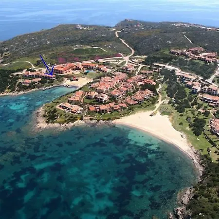 Aparthotel Dahu 3 2 Bagni Sulla Cala Del Faro 4*