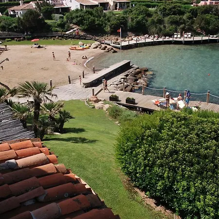 Dahu 3 2 Bagni Sulla Cala Del Faro Aparthotel Porto Cervo